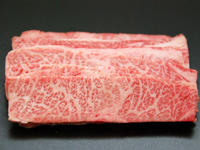 腰塚・黒毛和牛 A5ランク カルビ焼肉用 | 安心堂 食のSELECTネット