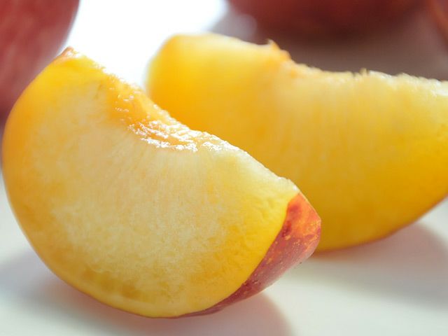 てっちゃん農園の秋姫 すもも 1 5kg 約8個入り 安心堂 食のselectネットショップ てっちゃん農園の秋姫 すもも 1 5kg 約8個入り 安心堂 食のselectネットショップ