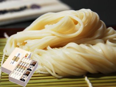 いちご氷見うどん 氷見市】新しい、けど氷見らしい新感覚氷見うどんに出会う