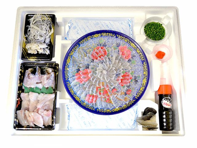 魚千代・とらふぐ刺しとふぐ料理セット(2-3人前) | 安心堂 食の ...